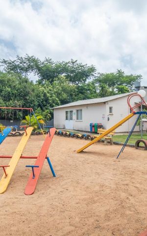 Apartamento para alugar com 55m², 2 quartos e 1 vaga Apartamento para alugar com 55m², 2 quartos e 1 vagaÁrea comum - Playground