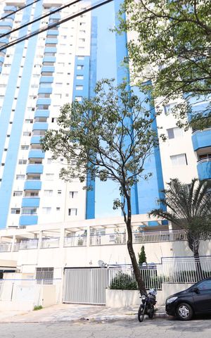 Apartamento para alugar com 117m², 2 quartos e 4 vagasFachada