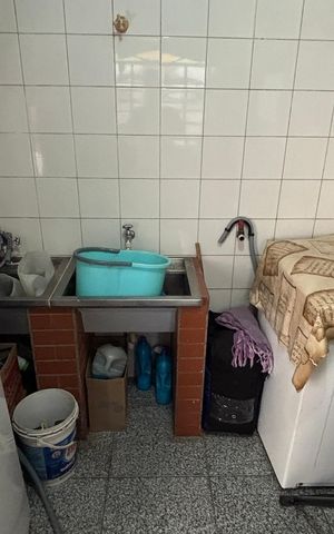 Casa à venda com 181m², 3 quartos e 2 vagas Casa à venda com 181m², 3 quartos e 2 vagasÁrea de Serviço