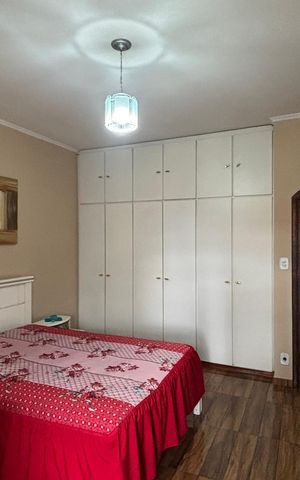 Casa à venda com 181m², 3 quartos e 2 vagas Casa à venda com 181m², 3 quartos e 2 vagasSuite