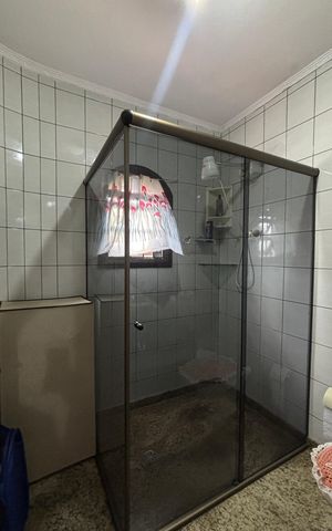 Casa à venda com 181m², 3 quartos e 2 vagas Casa à venda com 181m², 3 quartos e 2 vagasBanheiro da Suíte