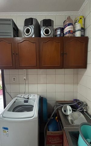 Casa à venda com 181m², 3 quartos e 2 vagas Casa à venda com 181m², 3 quartos e 2 vagasÁrea de Serviço