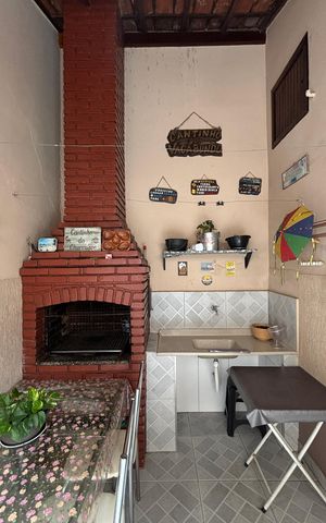 Casa à venda com 181m², 3 quartos e 2 vagas Casa à venda com 181m², 3 quartos e 2 vagasQuintal