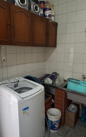 Casa à venda com 181m², 3 quartos e 2 vagas Casa à venda com 181m², 3 quartos e 2 vagasÁrea de Serviço