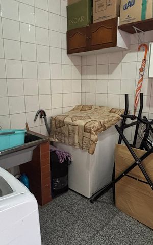 Casa à venda com 181m², 3 quartos e 2 vagas Casa à venda com 181m², 3 quartos e 2 vagasÁrea de Serviço