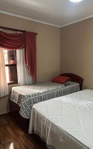 Casa à venda com 181m², 3 quartos e 2 vagas Casa à venda com 181m², 3 quartos e 2 vagasQuarto 2