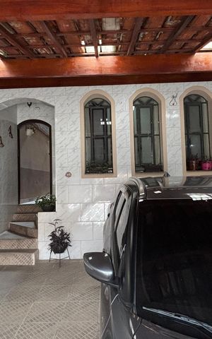 Casa à venda com 181m², 3 quartos e 2 vagas Casa à venda com 181m², 3 quartos e 2 vagasQuintal