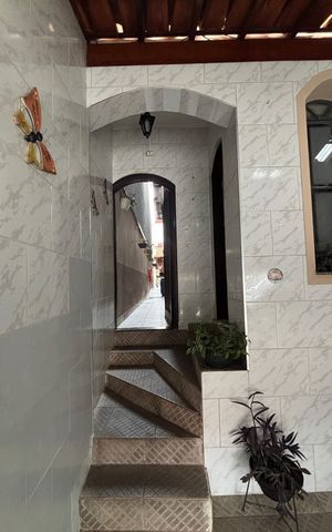 Casa à venda com 181m², 3 quartos e 2 vagas Casa à venda com 181m², 3 quartos e 2 vagasQuintal