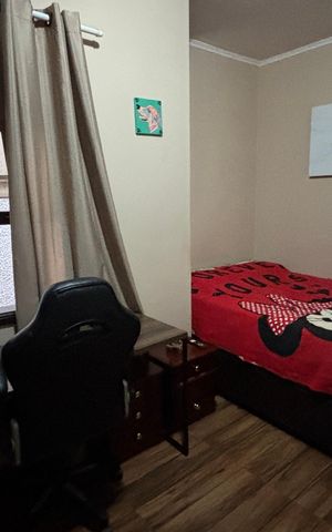 Casa à venda com 181m², 3 quartos e 2 vagas Casa à venda com 181m², 3 quartos e 2 vagasQuarto 1