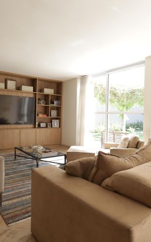 Casa à venda com 350m², 3 quartos e 5 vagasSala