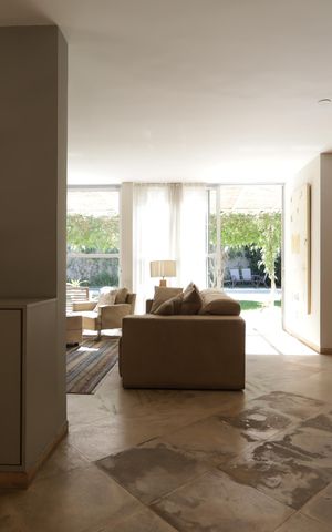Casa à venda com 350m², 3 quartos e 5 vagasHall