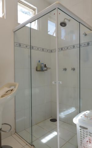 Casa à venda com 350m², 3 quartos e 5 vagasBanheiro da Suíte 3