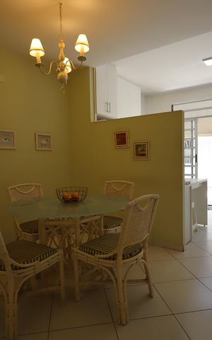 Casa à venda com 350m², 3 quartos e 5 vagasCopa
