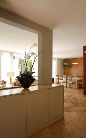 Casa à venda com 350m², 3 quartos e 5 vagasHall