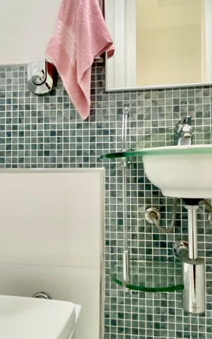 Apartamento à venda com 85m², 3 quartos e 1 vaga Apartamento à venda com 85m², 3 quartos e 1 vagaLavabo
