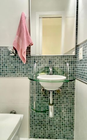 Apartamento à venda com 85m², 3 quartos e 1 vaga Apartamento à venda com 85m², 3 quartos e 1 vagaLavabo