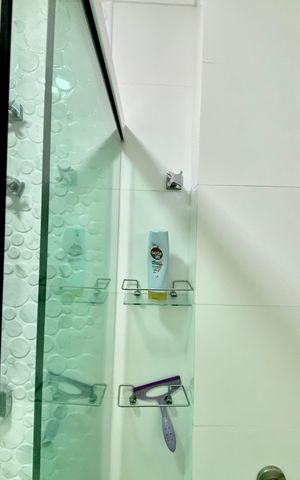 Apartamento à venda com 85m², 3 quartos e 1 vaga Apartamento à venda com 85m², 3 quartos e 1 vagaBanheiro