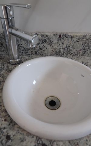 Apartamento à venda com 66m², 2 quartos e 2 vagasBanheiro Quarto 1 suíte