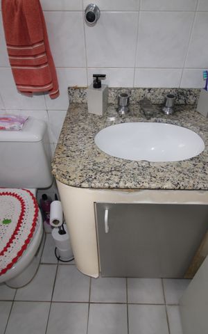 Apartamento à venda com 72m², 3 quartos e 1 vagaQuarto 3 - Banheiro