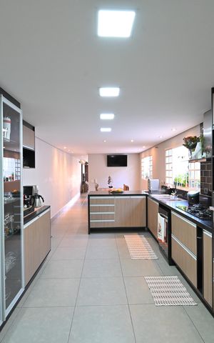 Casa para alugar com 230m², 3 quartos e 3 vagasCozinha