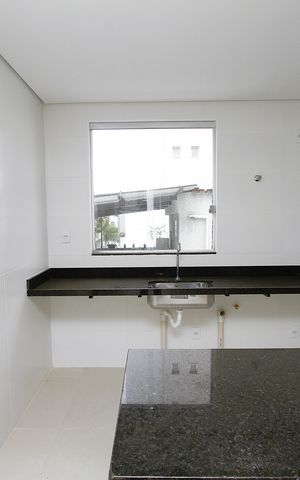Apartamento à venda com 150m², 3 quartos e 2 vagasCozinha