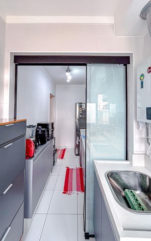 Apartamento à venda com 72m², 3 quartos e 1 vagaÁrea de Serviço