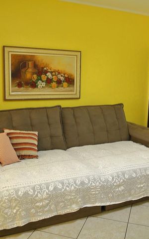 Casa à venda com 125m², 3 quartos e 2 vagasSala
