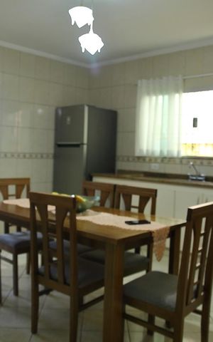 Casa à venda com 125m², 3 quartos e 2 vagasCozinha 