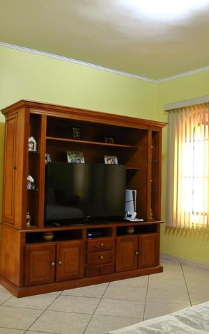 Casa à venda com 125m², 3 quartos e 2 vagasSala