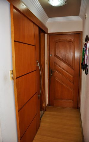 Apartamento à venda com 56m², 2 quartos e 1 vaga Apartamento à venda com 56m², 2 quartos e 1 vagaDetalhe - Hall Apto.