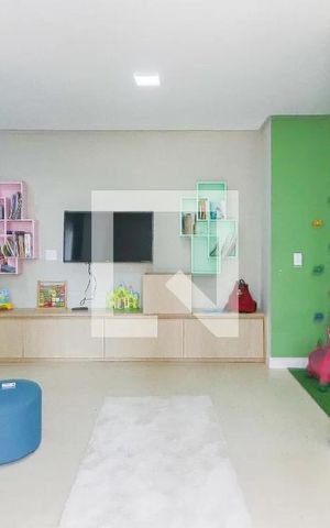 Apartamento à venda com 35m², 2 quartos e sem vaga Apartamento à venda com 35m², 2 quartos e sem vagaBrinquedoteca