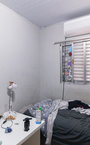 Casa à venda com 180m², 3 quartos e 4 vagas Casa à venda com 180m², 3 quartos e 4 vagasQuarto 3
