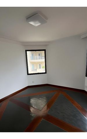 Apartamento para alugar com 250m², 4 quartos e 2 vagas