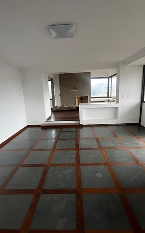 Apartamento para alugar com 250m², 4 quartos e 2 vagas