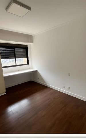 Apartamento para alugar com 250m², 4 quartos e 2 vagas