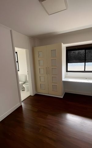 Apartamento para alugar com 250m², 4 quartos e 2 vagas