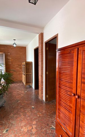 Casa à venda com 180m², 4 quartos e 1 vaga