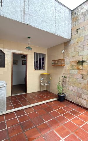 Casa à venda com 180m², 4 quartos e 1 vaga
