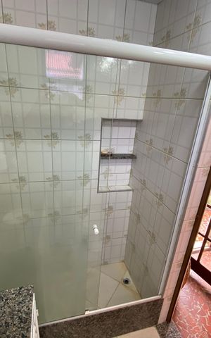 Casa à venda com 180m², 4 quartos e 1 vaga