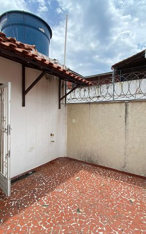 Casa à venda com 180m², 4 quartos e 1 vaga