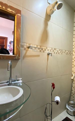 Casa à venda com 180m², 4 quartos e 1 vaga