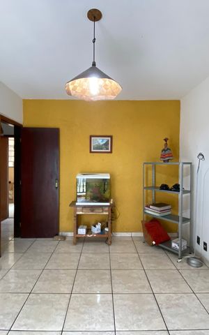 Casa à venda com 180m², 4 quartos e 1 vaga