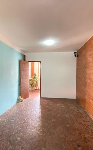 Casa à venda com 180m², 4 quartos e 1 vaga