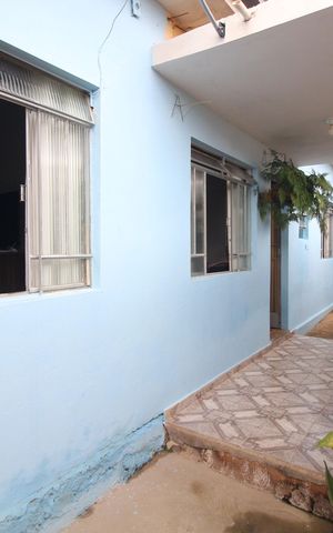 Casa à venda com 360m², 3 quartos e 2 vagasBarracão dos Fundos