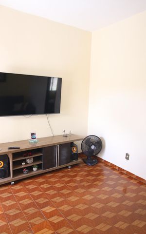 Casa à venda com 360m², 3 quartos e 2 vagasSala