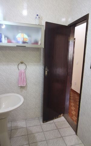 Casa à venda com 360m², 3 quartos e 2 vagasBanheiro
