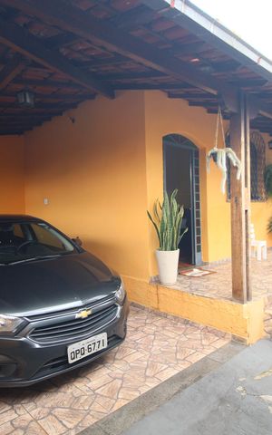 Casa à venda com 360m², 3 quartos e 2 vagasQuintal