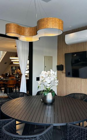 Casa de condomínio para alugar com 420m², 3 quartos e 4 vagasCozinha