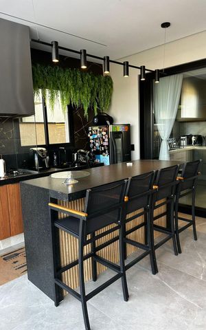 Casa de condomínio para alugar com 420m², 3 quartos e 4 vagasCozinha