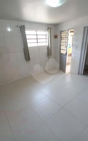 Casa à venda com 155m², 5 quartos e 5 vagas